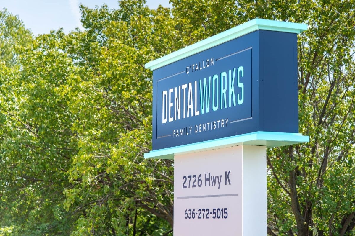 Ofallon-dental-works-exterior-sign Request an appointment