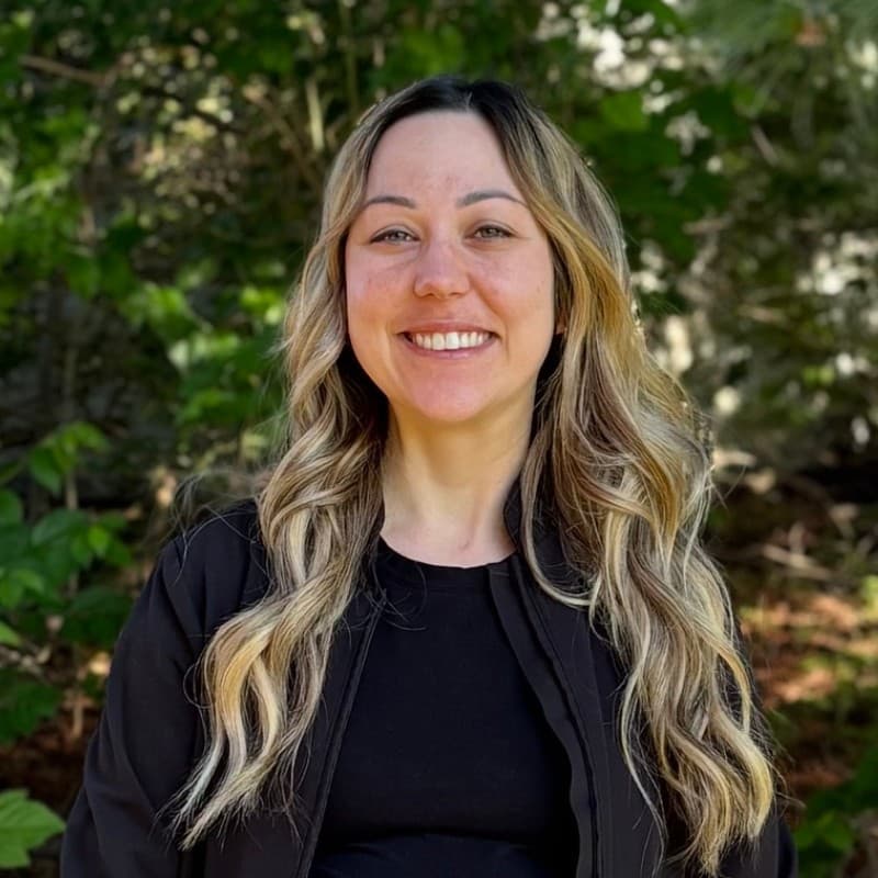 Ofallon-julia-dental-hygienist (1) Kim dental assistant